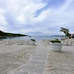 Fiorela 2 By Interhome Porec